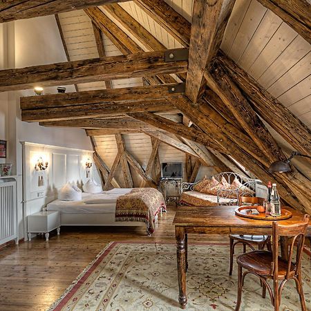 Hotel Orphee - Grosses Haus ريغنسبورغ المظهر الخارجي الصورة