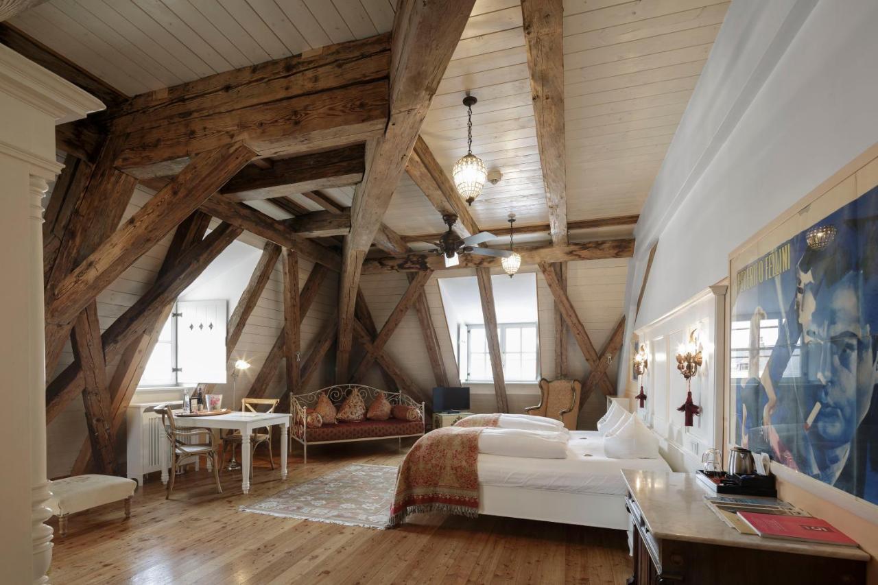 Hotel Orphee - Grosses Haus ريغنسبورغ المظهر الخارجي الصورة
