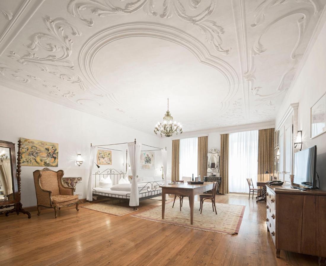 Hotel Orphee - Grosses Haus ريغنسبورغ المظهر الخارجي الصورة