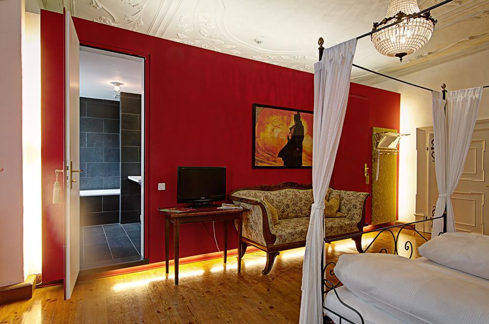 Hotel Orphee - Grosses Haus ريغنسبورغ المظهر الخارجي الصورة