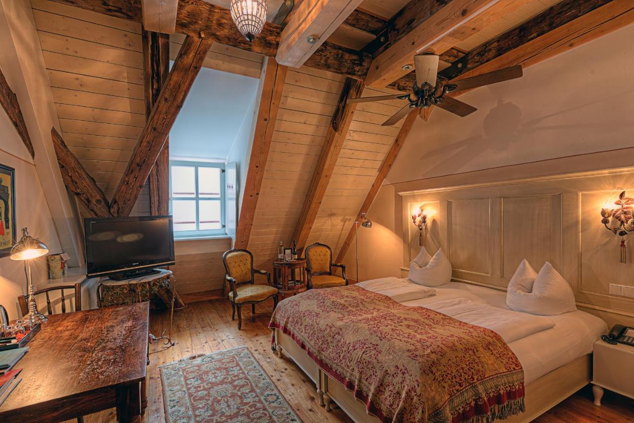 Hotel Orphee - Grosses Haus ريغنسبورغ المظهر الخارجي الصورة