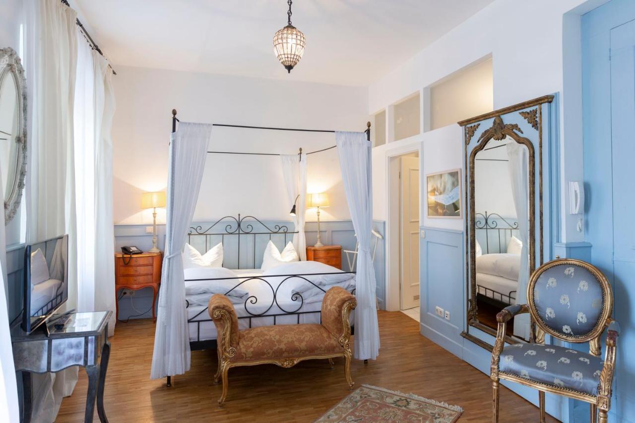 Hotel Orphee - Grosses Haus ريغنسبورغ المظهر الخارجي الصورة