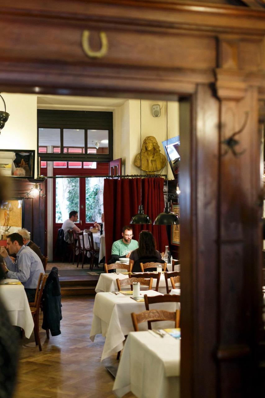 Hotel Orphee - Grosses Haus ريغنسبورغ المظهر الخارجي الصورة