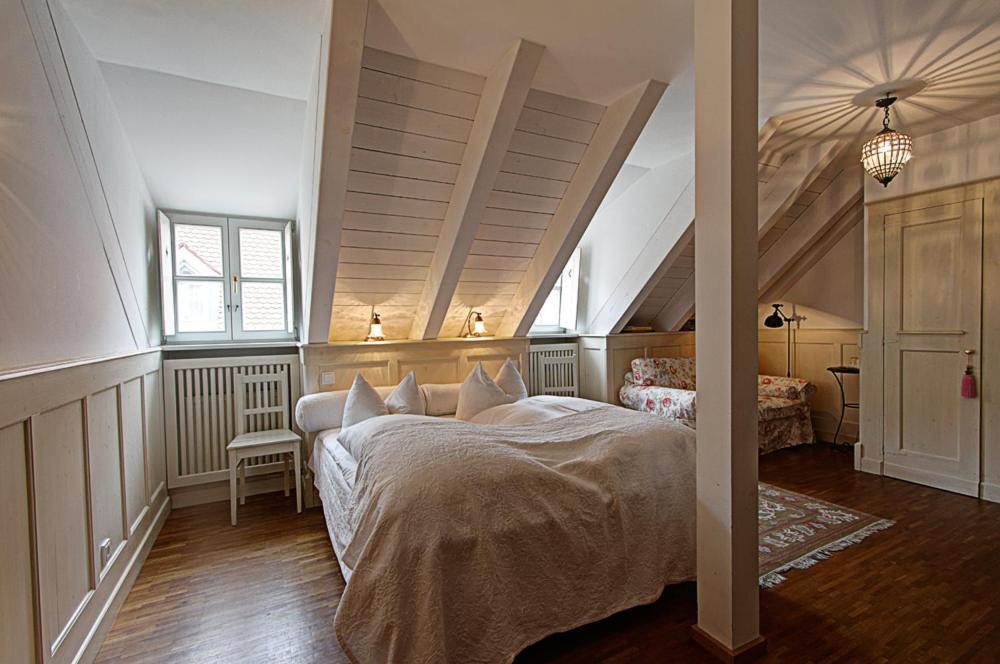 Hotel Orphee - Grosses Haus ريغنسبورغ المظهر الخارجي الصورة