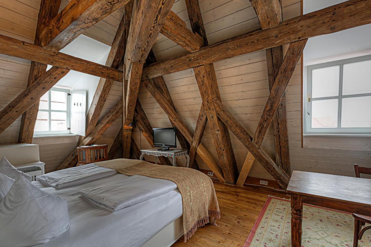 Hotel Orphee - Grosses Haus ريغنسبورغ المظهر الخارجي الصورة